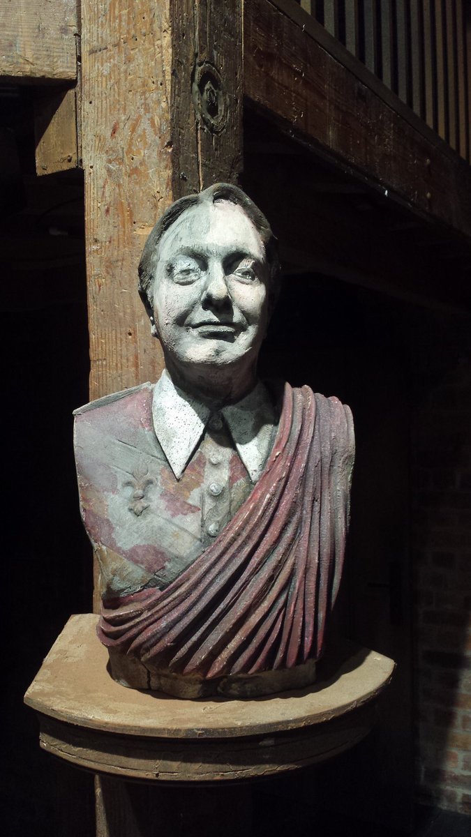 Hywel_Morgan's tweet photo. Cheers @Cat_Simpson36 - still trying to find out where @TheRSC this is going to end up! #Smugwit #RSCAlchemist https://t.co/0Jr8RLPXkD