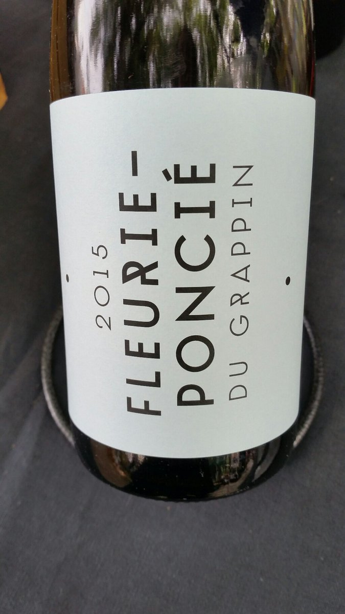 legrappin's tweet photo. And @MrsPugster is at @ovalfm RT First outing for 2015 Fleurie-Poncié @BrockleyMarket today.. #beauj #juicy https://t.co/IpndpGqfH5