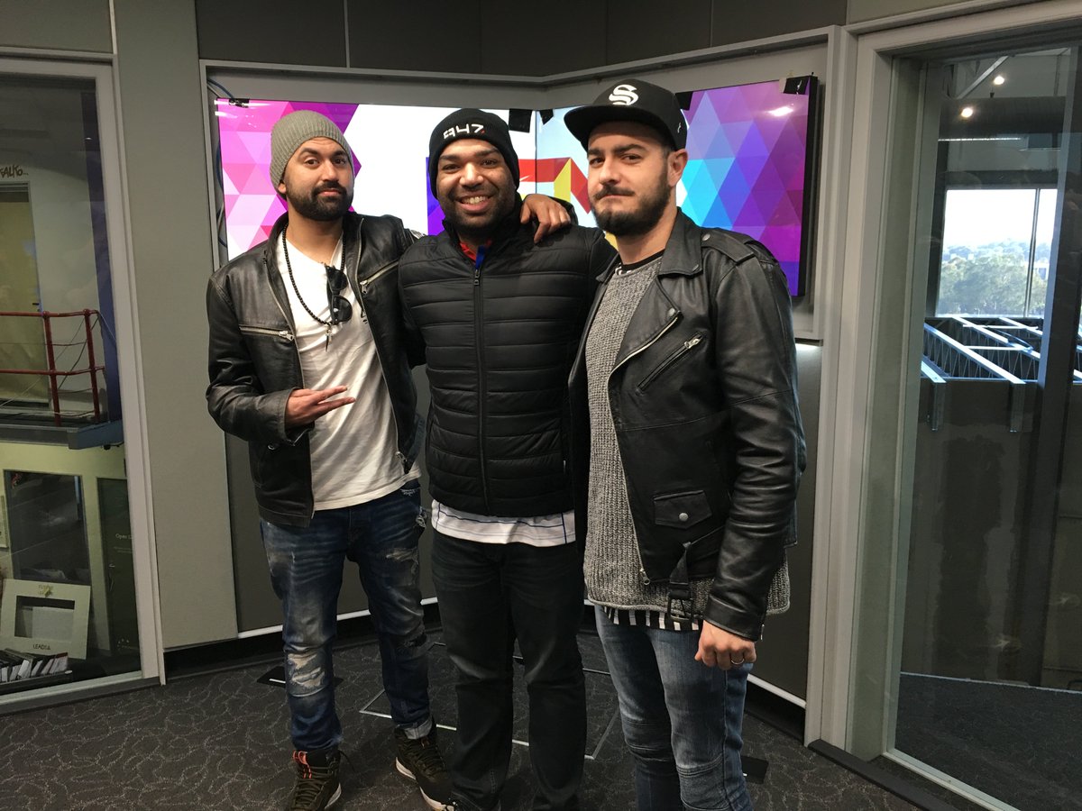kfmza tweet media