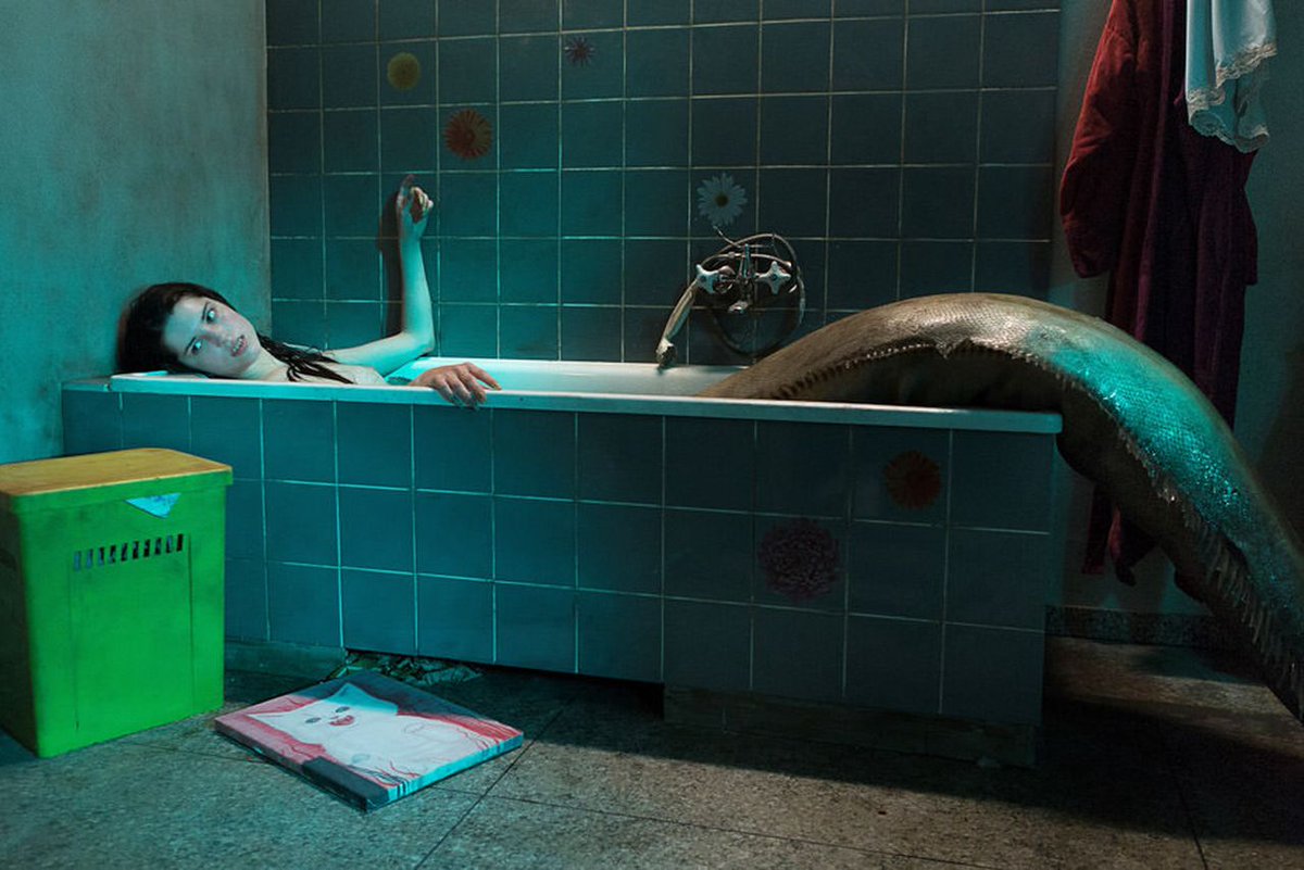 DarksiderCinema's tweet photo. #EIFF2016: abbiamo visto @TheLureFilm il #musical #horror #burlesque con sirene killer. >>https://t.co/WRW7YMaPb2 https://t.co/7ClFQq3VhO