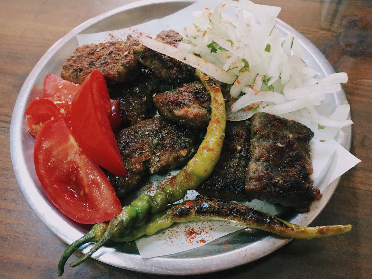 #Gömeç'in en lezzetli mekanlarından biridir #MeşhurKöfteciÜnal
keyifname.com/meshur-kofteci…