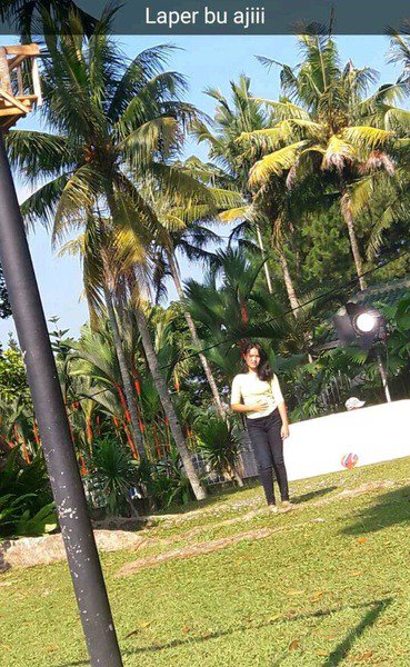 Rbccaklppr_ofc's tweet photo. kerjaan adzwa nih :D @adzwaaurell_ dapet fotonya di snapchat adzwa :D @amandamanopo #MILSCTVEps69 #MILEps69SCTV https://t.co/ge0DuRvCLo