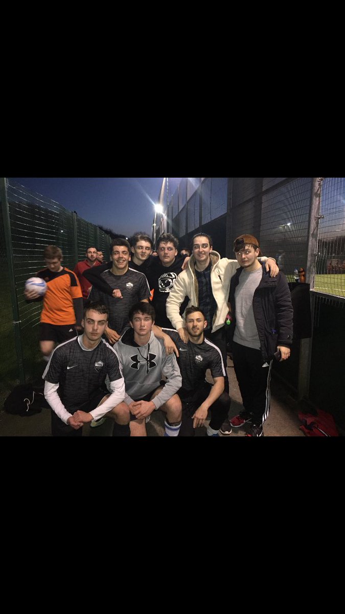 RSexuals's tweet photo. Buon compleanno, Happy birthday to a living legend Totti! @alexcandy9 Enjoy one on Roma🍾 #Tottiis18 #ROMATILLIDIE https://t.co/tFUNt4ixxP