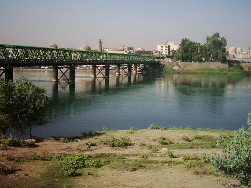 NfWr1's tweet photo. #اكتب_عن_مدينتك.  الموصل غادرتها يوما بلا وداع ولم اعلم ان الفراق سيطول 😔 https://t.co/6M1JUnjB4c