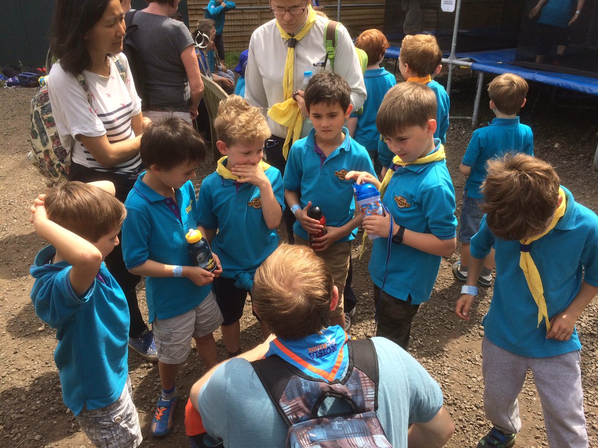 Herts_YV's tweet photo. Asking @HertsScouts beavers about what they enjoy about @UKScouting #youshape https://t.co/YIMqlmkC8J