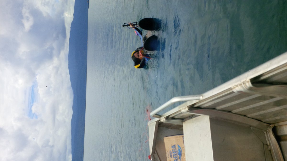 tiyaSyartia's tweet photo. For the first time!
Belajar main sky air.
Asliik.... susahna naujubileh https://t.co/o2lZKLuAEG