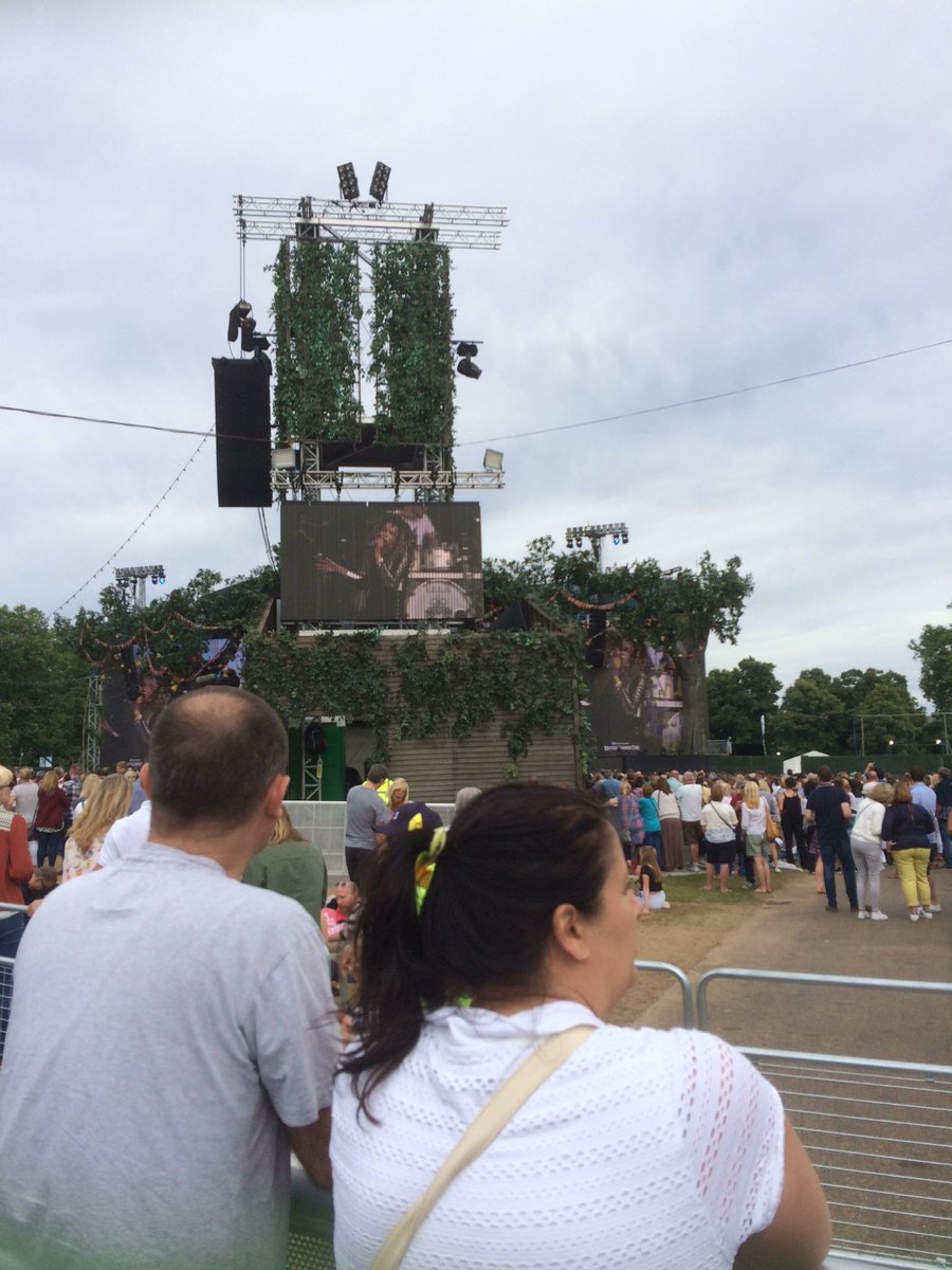 Gemkatedesigns's tweet photo. Could watch @takethat on a screen from home and I'd be nearer @BSTHydePark #greedy #notpriority https://t.co/sTGXxx4YCY