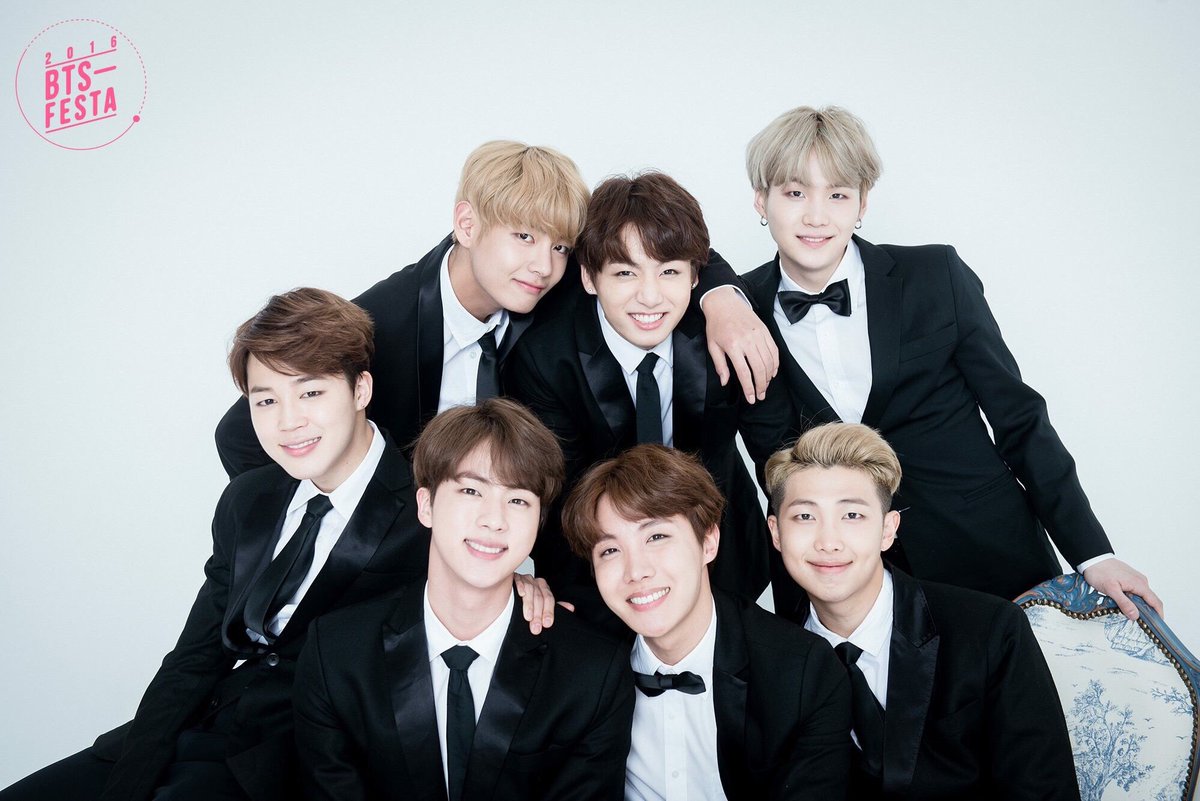 nashi0130's tweet photo. ARMYdayπ
#λ°©νμλ
λ¨ #loveBTS
#3YearsWithArmy #forever
#happyARMYday https://t.co/5AKFB8ZDl5