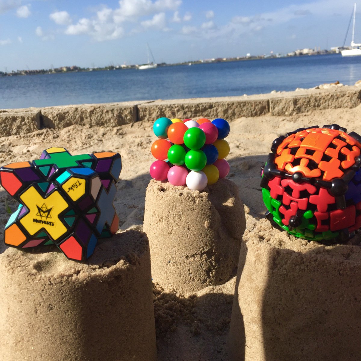recent_toys's tweet photo. #Summerfun!! Grab a #brainteaser for some on the road fun! #recenttoys #beachfun #traveltoys #twistypuzzle https://t.co/6BRA0Wxe2J