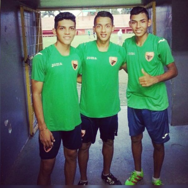 Ya pesan las piernas jaja,  nada como terminar la semana exhausto. Entrega total.             #pretemporada #PFC
