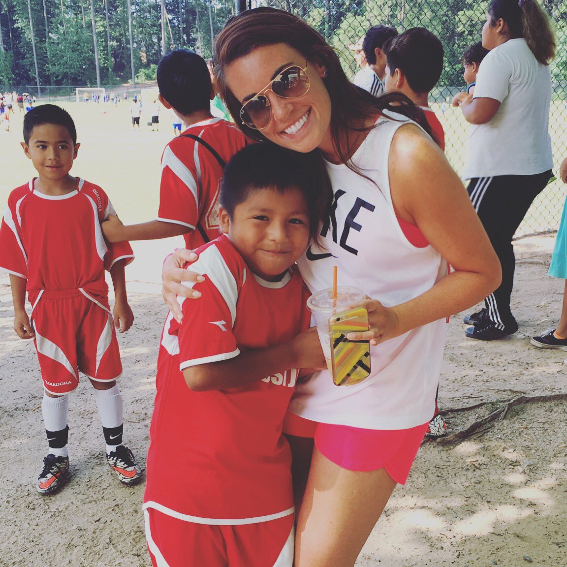 smcdevitt_MES's tweet photo. Top 5 best things in the 🌎:getting to see your students in their element, playing the game they love ❤️ @HillsideES https://t.co/Rzv03ObFzZ