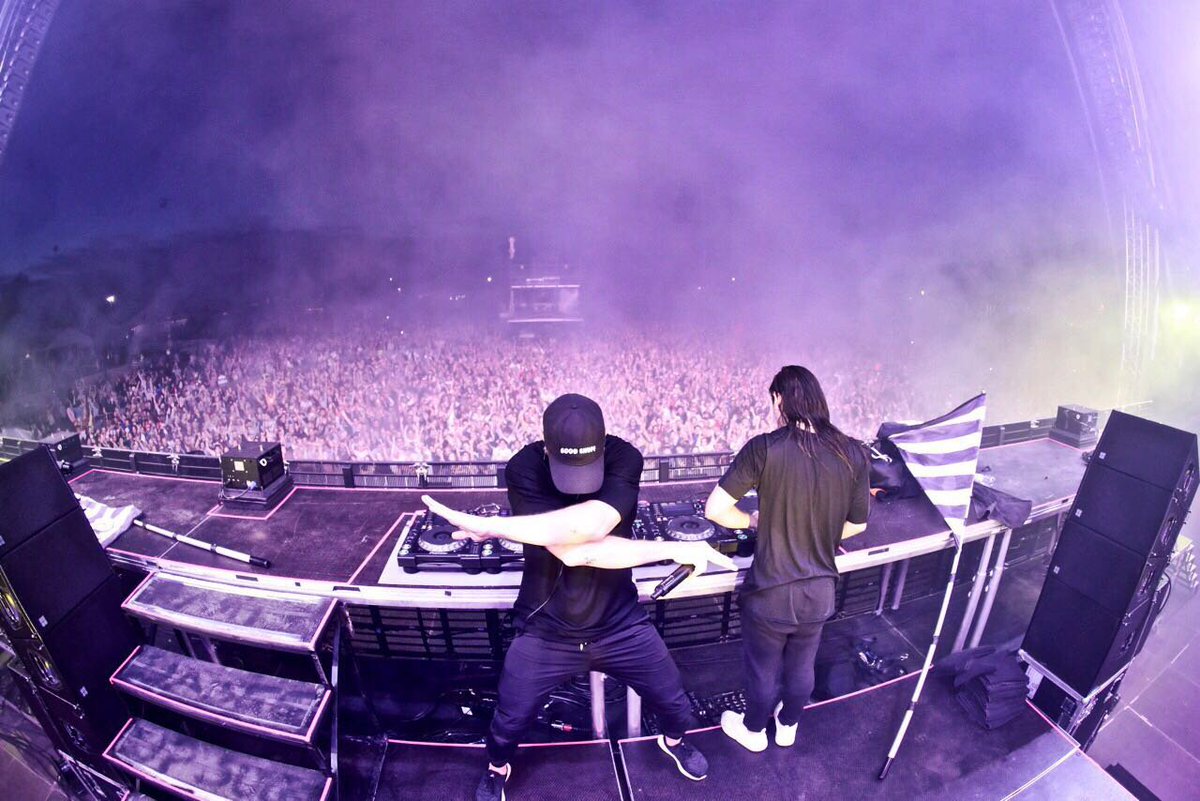 diplo's tweet photo. 🇫🇮 Finland 2016 Jack Ü https://t.co/Je955bvqqD