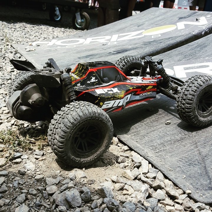 Horizon_Hobby's tweet photo. The @ECXRC AMP MT is catching some air off of the ramps here at @4wheeljamboree !! #HorizonHobby #ECXRC #ECX #AmpMT https://t.co/c15x0XTJSH