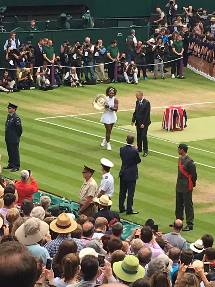 SiobhanMcGarry's tweet image. #wimbeldon #LadiesFinal #SerenaWilliams #champ #perfectsaturday