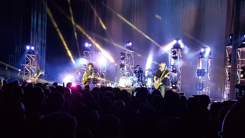 rebeccahulse's tweet photo. Alice In Chains, hell ya!!! https://t.co/aUYdfeiJek