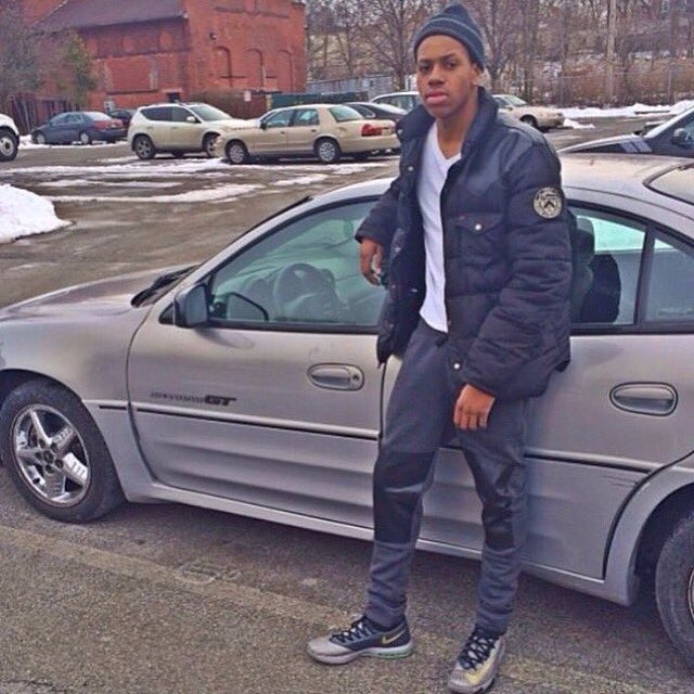 Antt_RackedUp's tweet photo. We been without for a whole 365 man 😔👼🏾 #RobWorld🌎 https://t.co/M2k8ewXIXF
