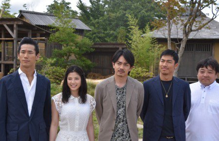 Exile 最新ニュース Exile 7 15より島根県雲南市に 出雲たたら村 がオープン 映画 たたら侍 のセットを活用した 9日 現地にて 小林直己 Akira 青柳翔 石井安奈らが記者会見に出席 T Co Myfnes8lk4