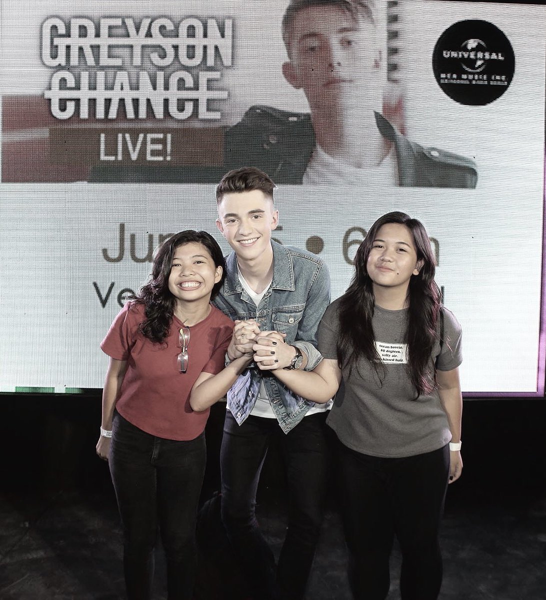 greyovermyhead's tweet photo. TWO WEEKS AGO!!
- he said sorry to me
- he held my hand
- he refused my selfie request @greysonchance https://t.co/ZVrcR82FGx