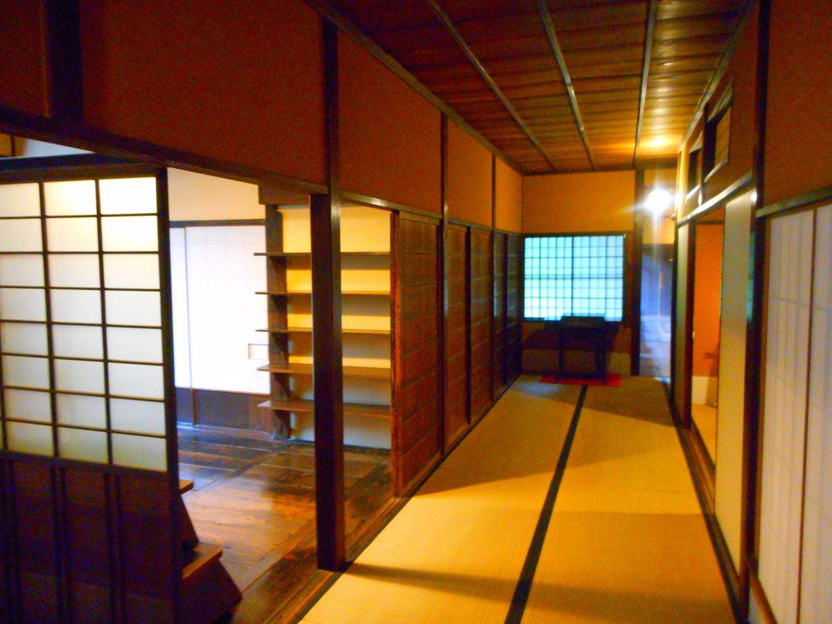 kasen_ensei's tweet photo. 文京区千駄木
旧安田楠雄邸庭園（東京都文化財指定）
大人500円
水・土曜日のみ開館だから注意してくれ……館内はフラッシュ禁止だが撮影可能だよ。僕は写真については全くの素人だが……この邸宅の素晴らしさが伝わるかな？ https://t.co/RnjitAarjE