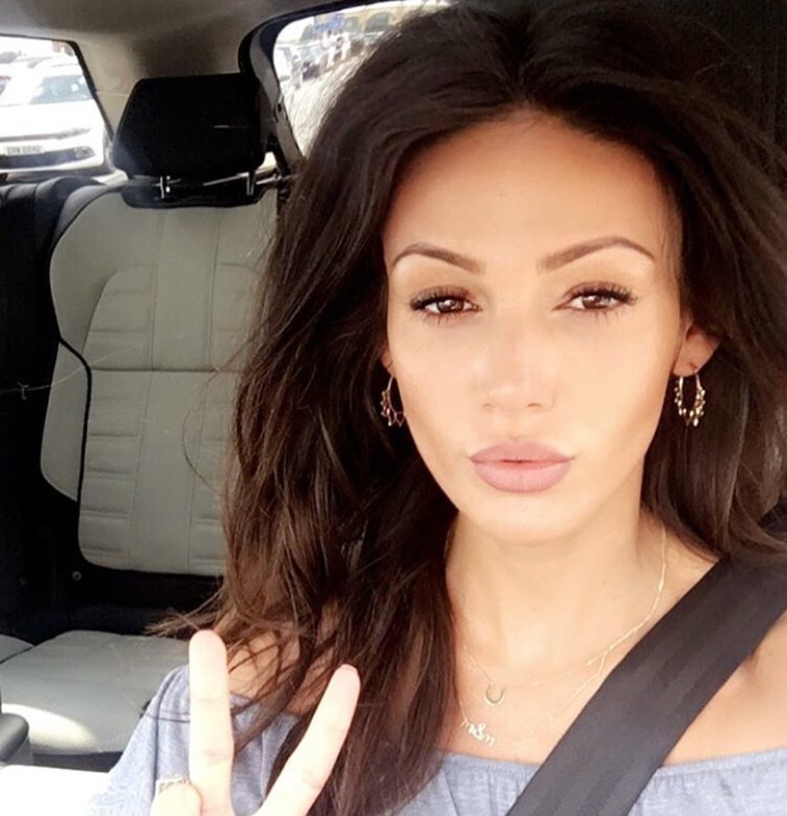 MTVUK's tweet photo. We don't know about you, but we are LOVING @michkeegan's new hairdo 😍 >>>  https://t.co/gQwPCNeR1e https://t.co/eGwXf4xUNw