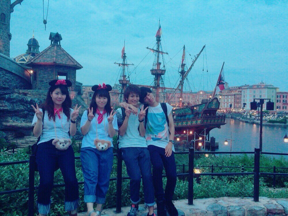 きろ ディズニーシーに行ってきた 乗り物怖すぎて叫び暴れてたらjk二人組に笑われてなぜか仲良くなり 最終的には絶対乗りたくないタワーオブテラーを皆に煽られ無理やり連行されました おじさん疲れたけど同期とjkから若さをもらえた良い日でしたね きろ ディズニーシーに行ってきた 乗り物怖すぎて叫び暴れてたらjk二人組に笑われてなぜか仲良くなり 最終的には絶対乗りたくないタワーオブテラーを皆に煽られ無理やり連行されました おじさん疲れたけど同期とjkから若さをもらえた良い日でしたね