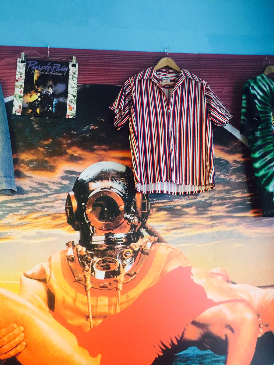 AlanSimpsonNI's tweet photo. Alas not my size 😟. Beach Boys Shirt #beach #portmagic #northcoaster https://t.co/nnk8QKYSdM