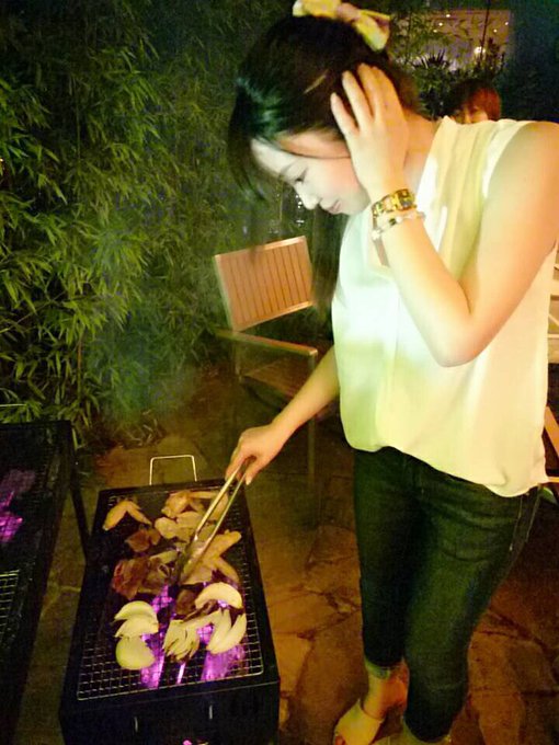 そういえばこの前 シェラトン都ホテルで テラスBBQしてきた🍖♡  今年は夏っぽいこと いっぱいしたいなぁ🐠 https://t.co/f3YphJEwBZ