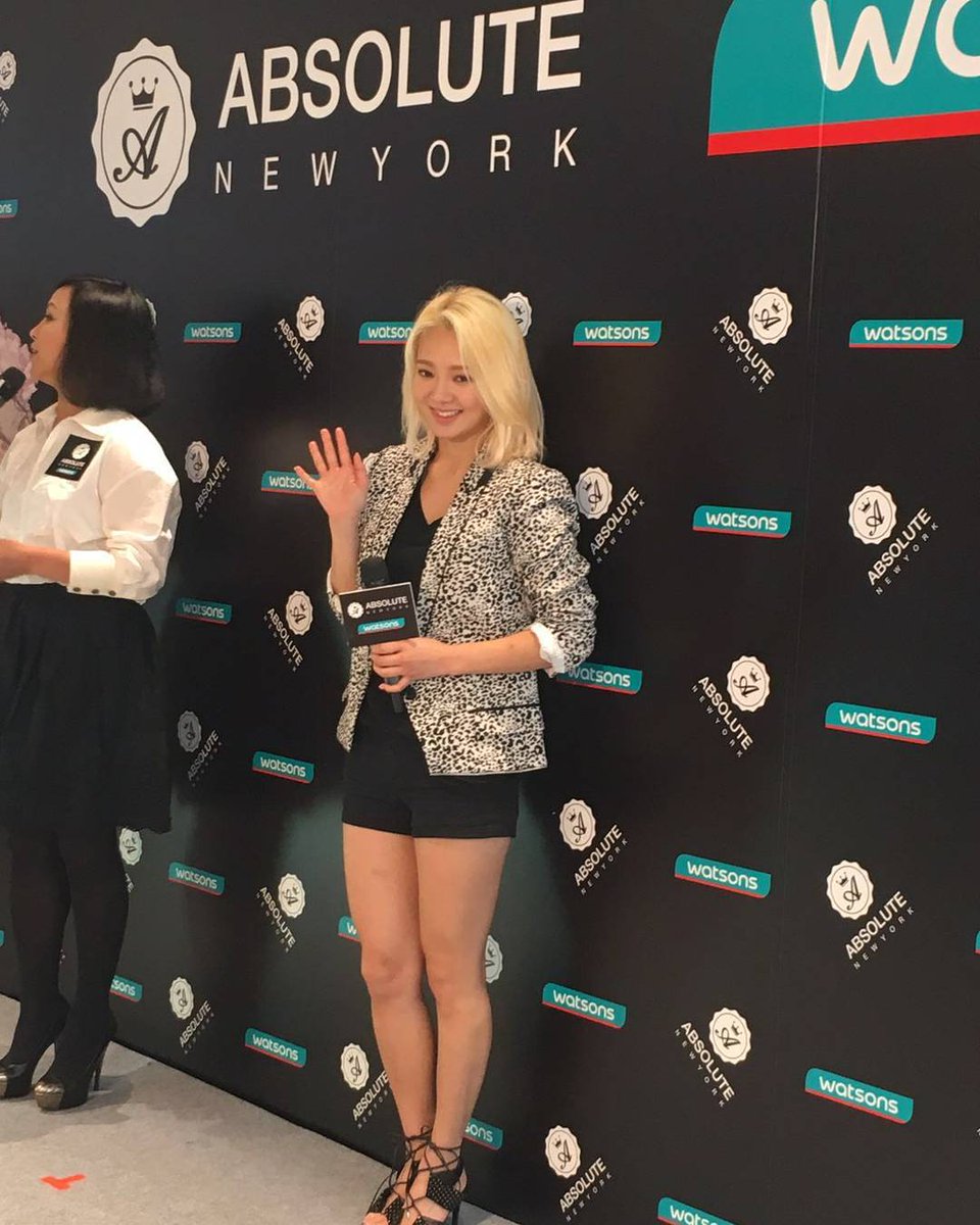 Some_One13's tweet photo. #Hyoyeon #AbsoluteNY 
https://t.co/XCIQGwn4kU 
https://t.co/Ywlp5Z5hHB https://t.co/QWPrzEVV3g