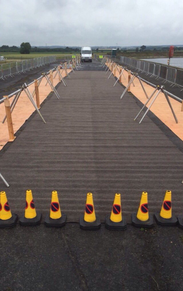 fast_fwd_sports's tweet photo. Transition is nearly ready . Registration is open today 16:30 until 18:00 #racetheedge https://t.co/dmpNeH2iX0