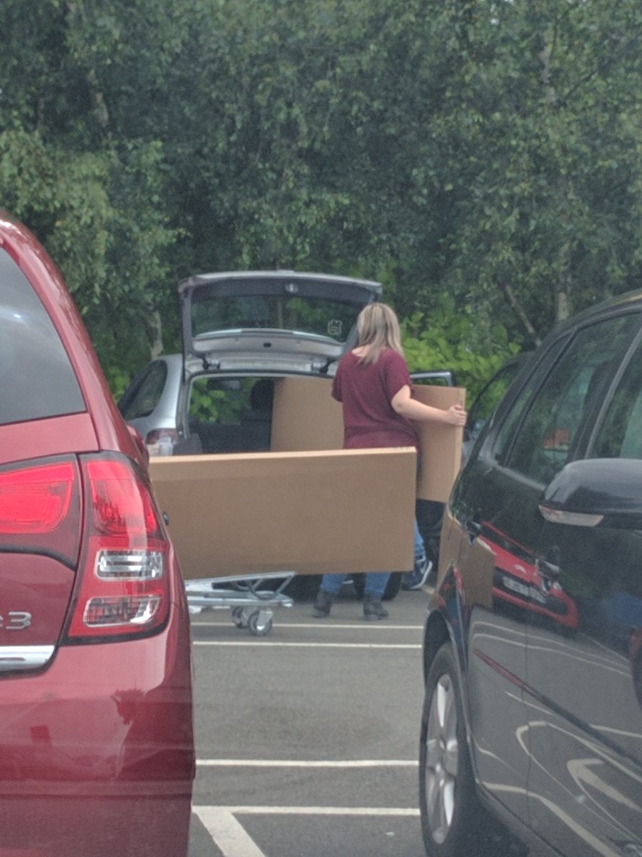 Rob_Coxie's tweet photo. Nothing better than watching people try and jam their new IKEA furniture into their small cars.. https://t.co/31wAGcwcD0