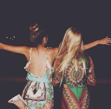 BohemianRefuge's tweet image. Summer and friends...