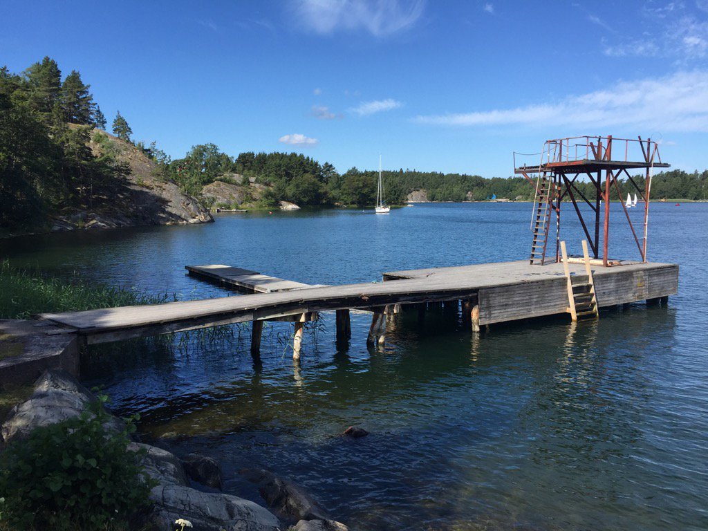 The stability and security of the Baltic Sea looked perfectly OK when inspected earlier today. A truly lovely day.