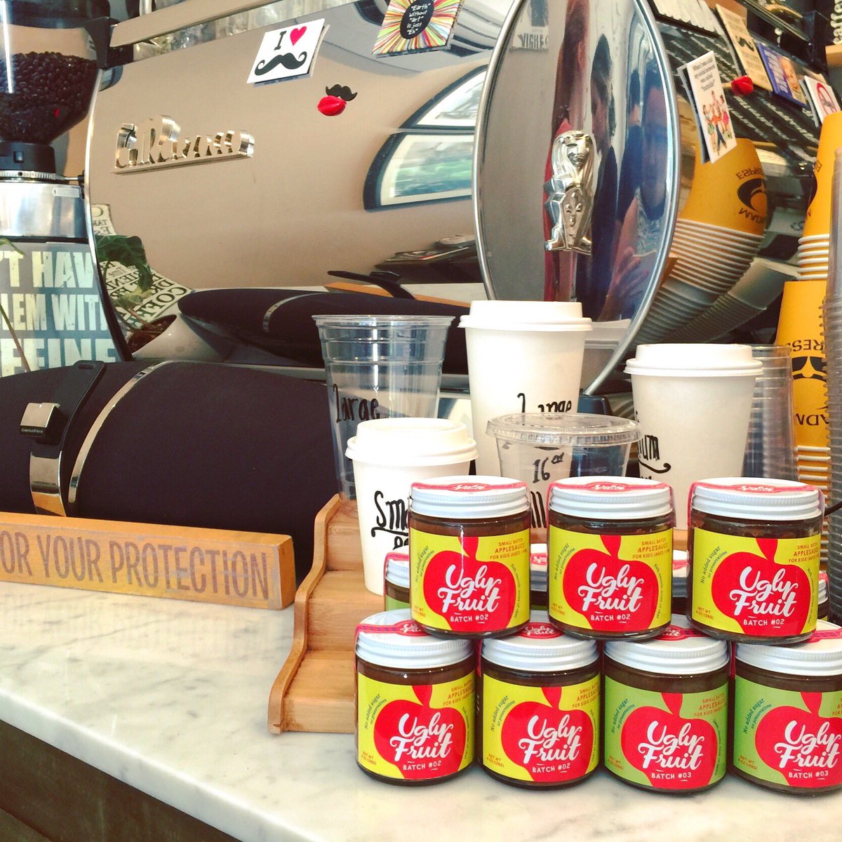 eatuglyfruit's tweet photo. New Yorkers! Grab some Ugly Fruit with your morning coffee at Madman Espresso in Union Sq! #UglyFruitinNYC https://t.co/N1ql81C7Bp