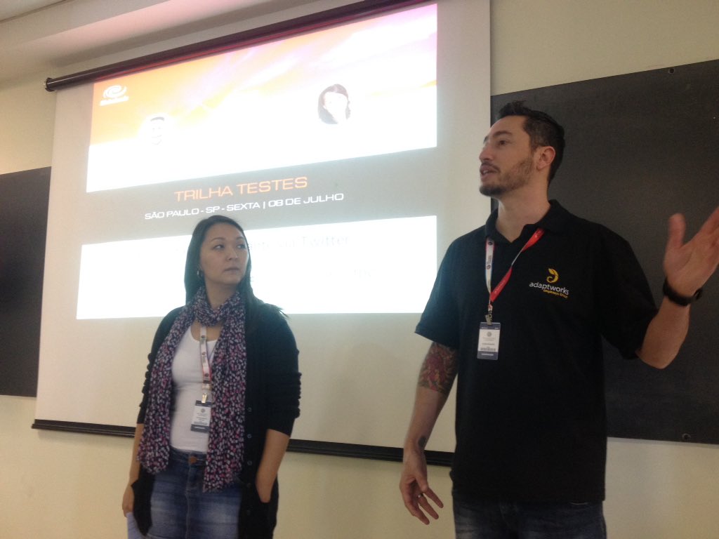 juliodelimas's tweet photo. Agora sim, @EliasNogueira e @Tatiane_Fukuda dando start na #TrilhaTeste do @TheDevConf https://t.co/bjQ1cQYA2v