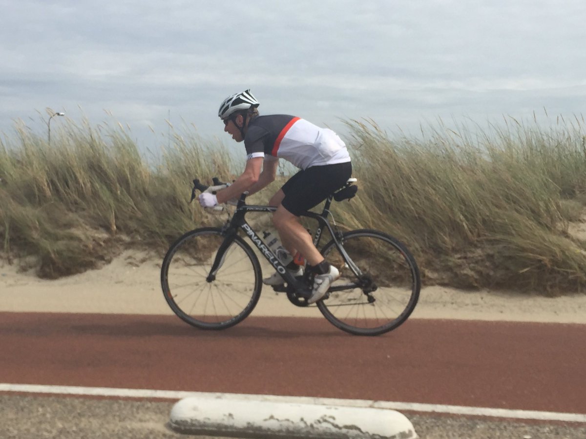 40kindacts's tweet photo. Tom Warren leading the pack @UKBayer @Tog4ShortLives @Alison10011 https://t.co/wuDa4dKiI8