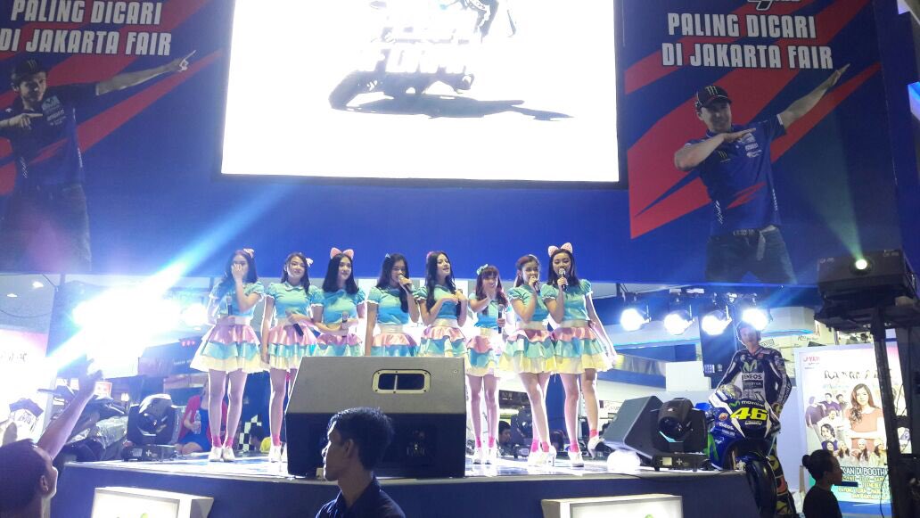Yihiiii! Tuh <a href="/teenebelle_ID/">TeeneBelle</a> udah siap di <a href="/YamahaIndonesia/">Yamaha Indonesia</a> 
#JFK2016