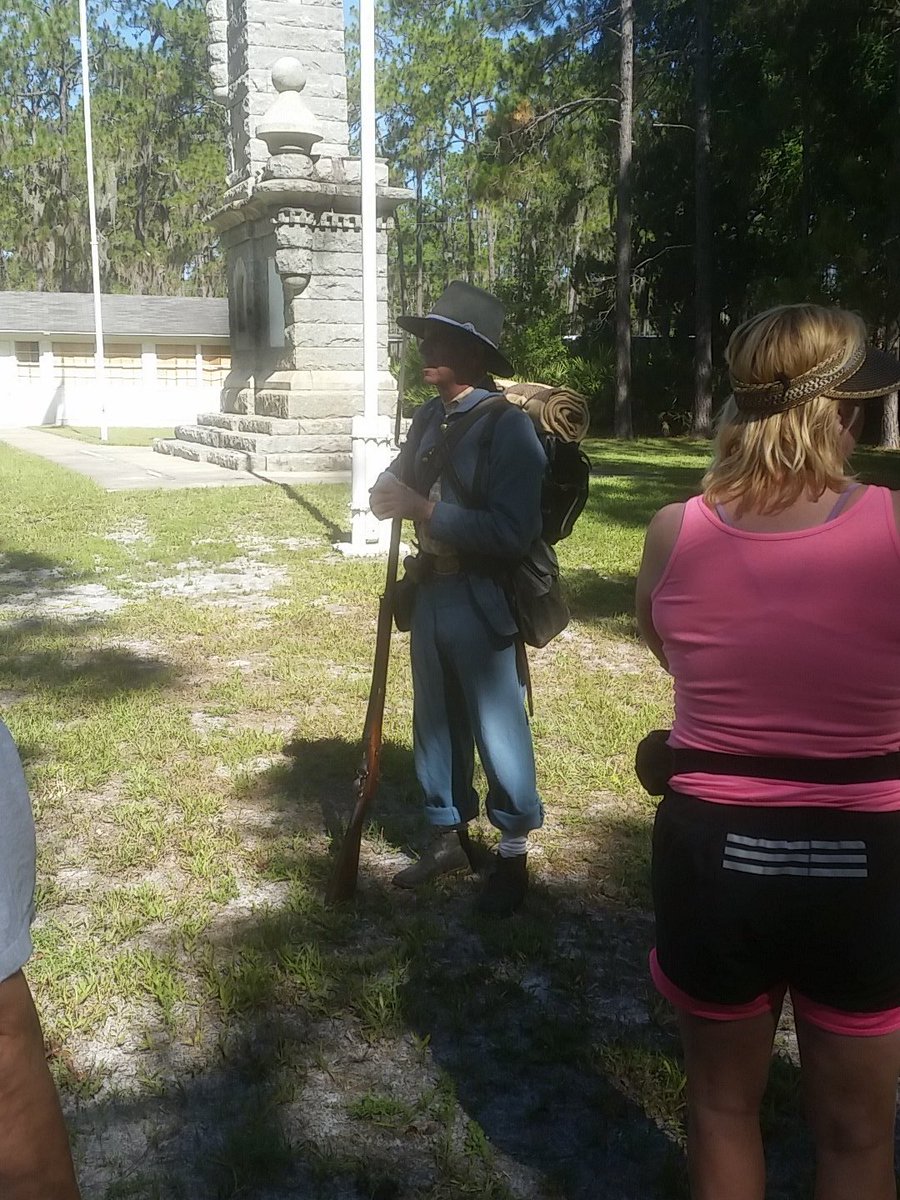 TeachingFlorida's tweet photo. Tom Fasulo leads our tour of the Olustee Battlefield. #FLCivilWar @energypast @callicolone https://t.co/xWUTxRyHoN