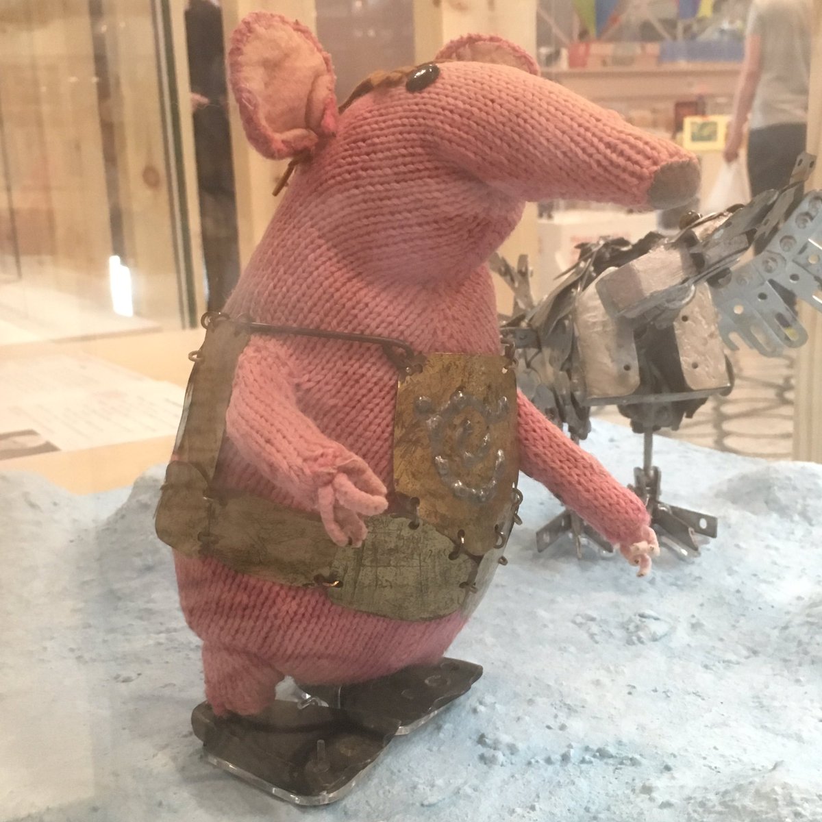 acbarrett's tweet photo. Met lots of my heroes today! #poggles #clangers #bagpuss #vandamuseumofchildhood https://t.co/yeboMF3nP5