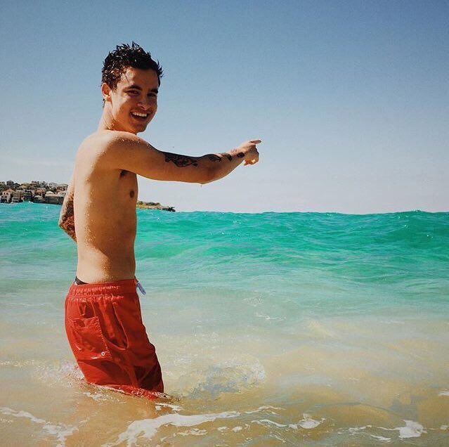 gublerteam's tweet image. My #TeenChoice vote for #ChoiceYoutuber is @KianLawley