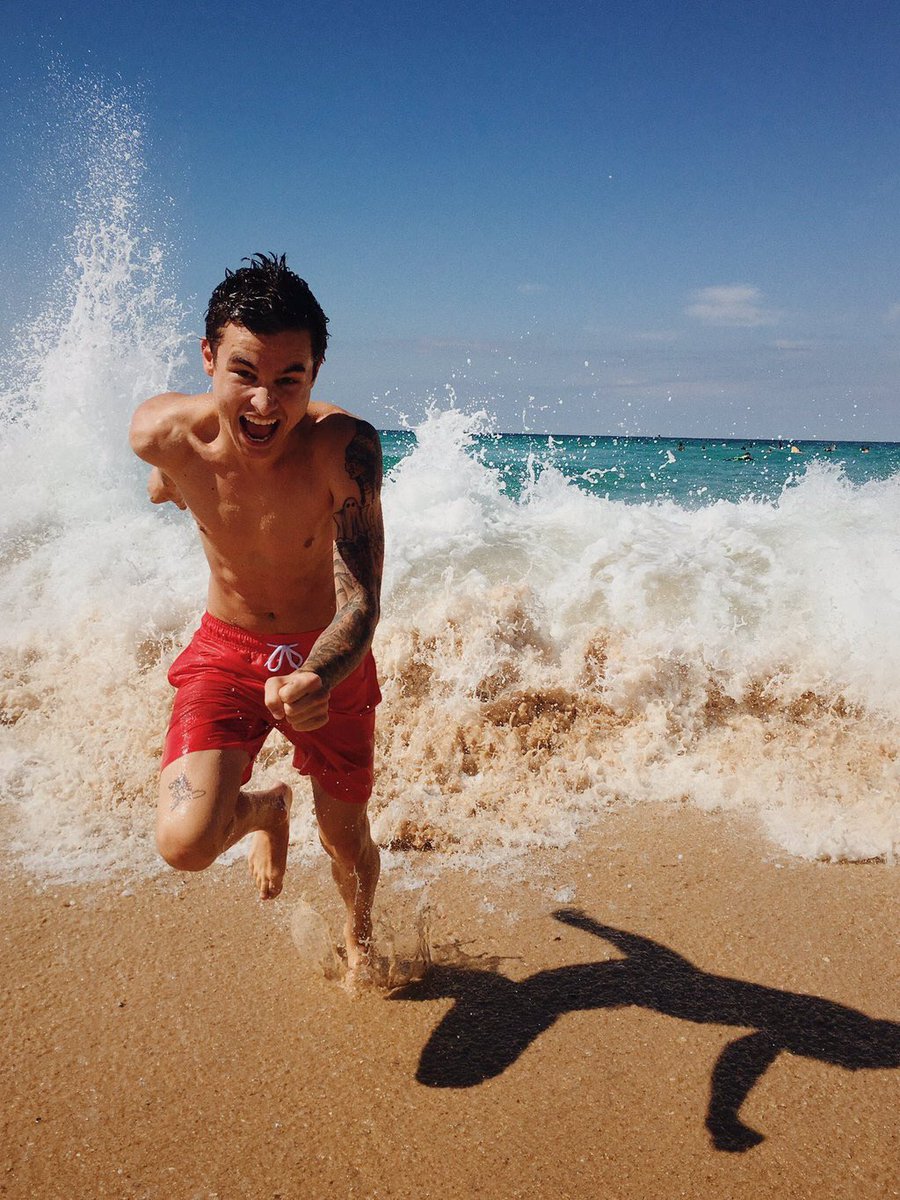 gublerteam's tweet image. My #TeenChoice vote for #ChoiceYoutuber is @KianLawley