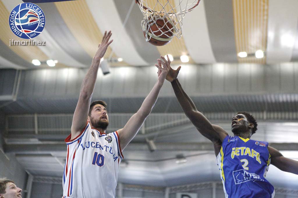 FundLucentum's tweet photo. Y tenemos que darle un enorme GRACIAS  a @Duddy_7 por las dos temporadas defendiendo los colores lucentinos. https://t.co/L0EXQJ6V8x