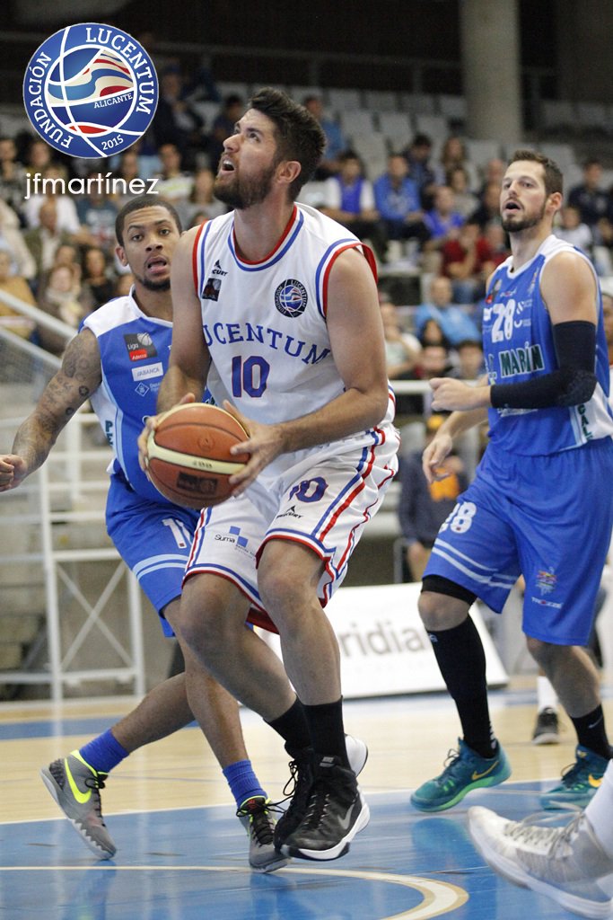 FundLucentum's tweet photo. Y tenemos que darle un enorme GRACIAS  a @Duddy_7 por las dos temporadas defendiendo los colores lucentinos. https://t.co/L0EXQJ6V8x