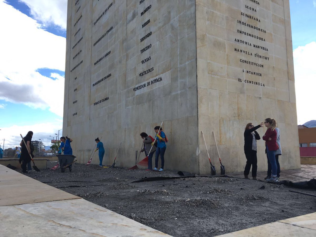 SectorSalud's tweet photo. Estamos trabajando para tener un monumento de película #SomosHéroes en #IndiBox https://t.co/ogwNGHGy7N