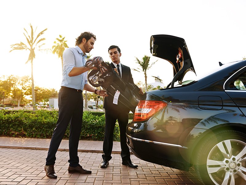 W service. Chauffeur Drive service Emirates. Chauffeur pick up LAX. No stress chauffeur. Vast knowledge chauffeur.