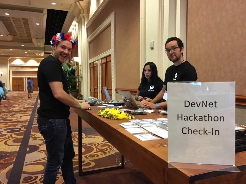 CiscoDevNet's tweet image. #devnethackathon registration opens at 8!