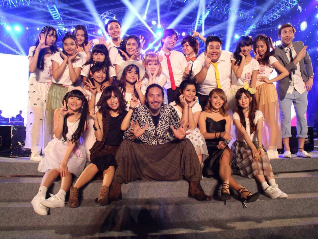 Cherly dan Steffy ABC bersama seluruh talent Yoshimoto Indonesia @hiro19830309 <a href="/shojo_complex/">Shojo Complex</a> dan Y-Boyz