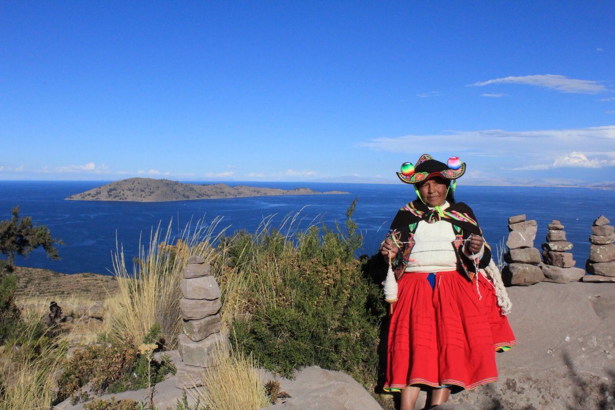 TITICACAFORYOU's tweet photo. Breaks the routine #traveling and meet #Llachon, new cultures! new people! #TiticacaLake #Puno #FelizSabado https://t.co/wwvkoix2N1