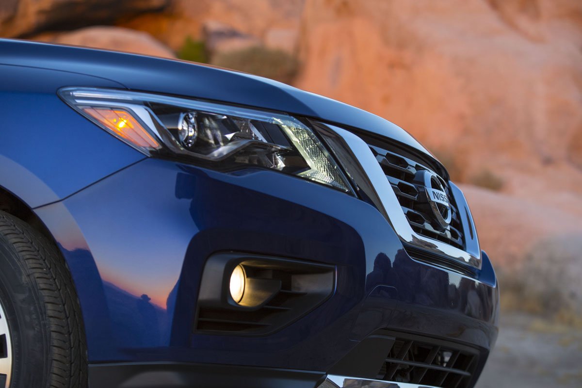 testdriventv's tweet image. It's #SUVSaturday with the 2017 #Nissan #Pathfinder PHOTOS and VIDEO testdriven.tv/2016/07/first-…
