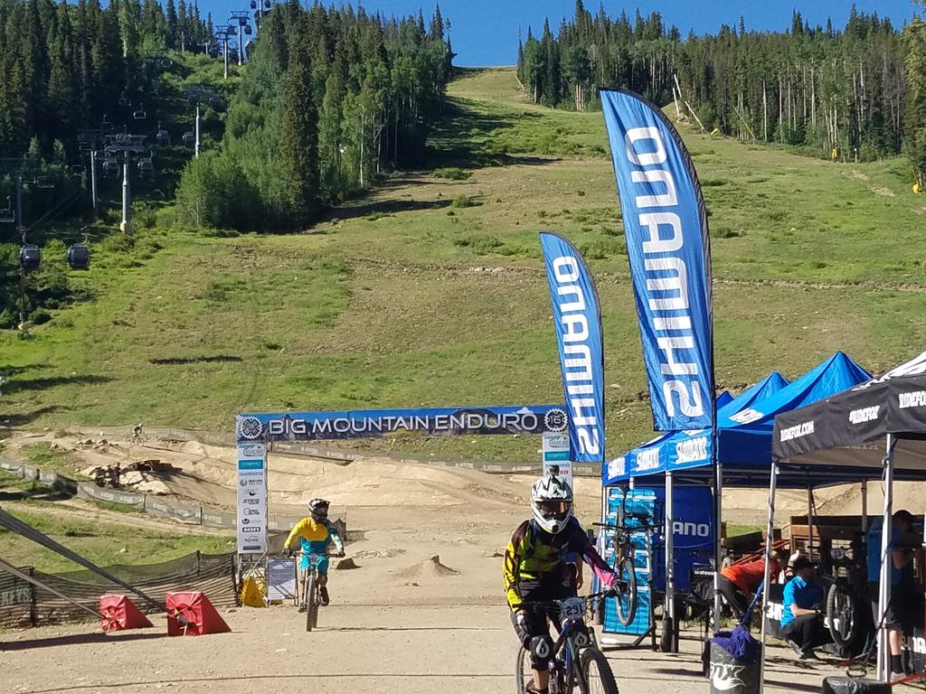 KeystoneMTB's tweet photo. #BigMtnEnduro race @KeystoneMtn starts in 30 min! https://t.co/5kAEWbRzeZ