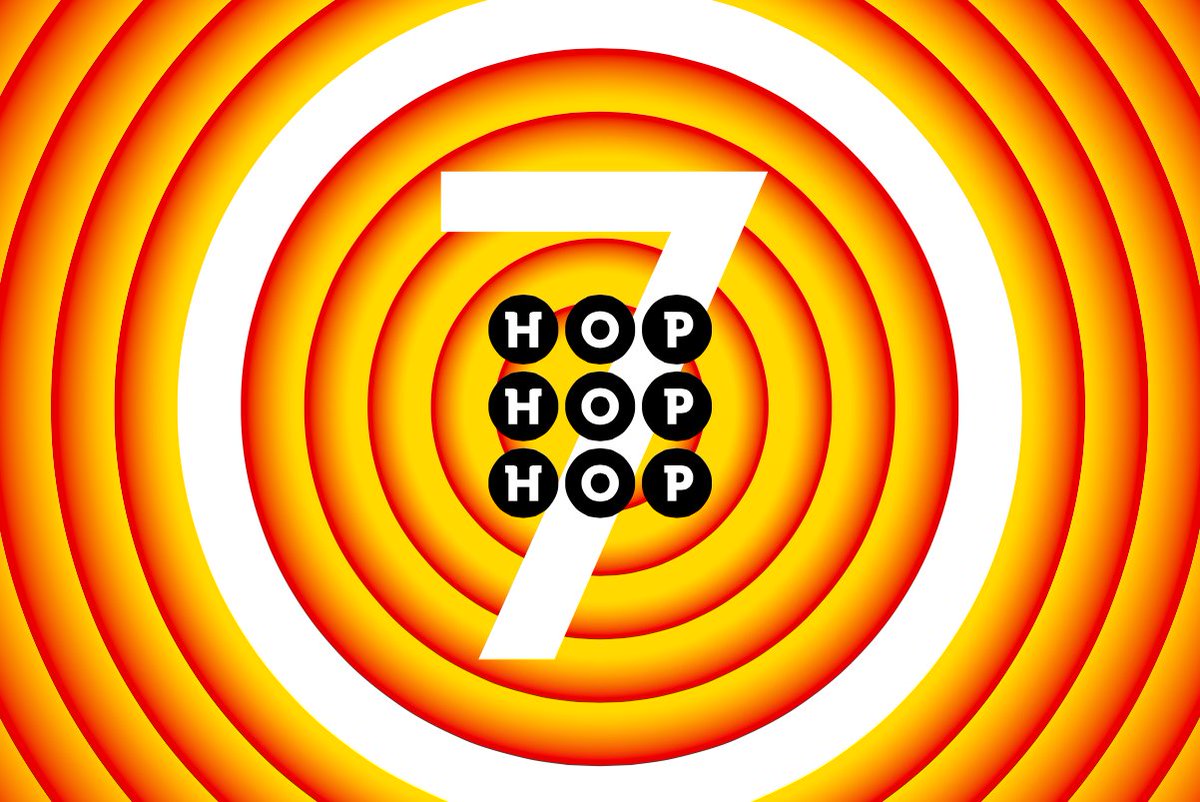Hisler_even's tweet photo. Le festival international du spectale à ciel ouvert de Metz se passe aussi dans votre librairie ! #HopHopHop https://t.co/p7Asr3bwEL